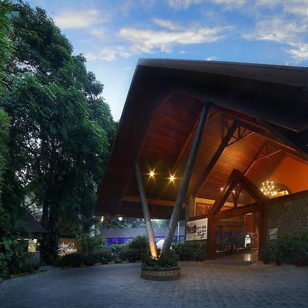 Uday Suites - The Airport Hotel Thiruvananthapuram Εξωτερικό φωτογραφία