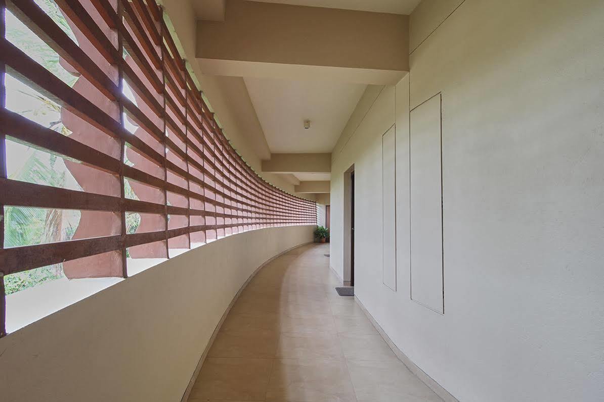 Uday Suites - The Airport Hotel Thiruvananthapuram Εξωτερικό φωτογραφία