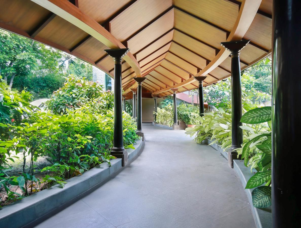 Uday Suites - The Airport Hotel Thiruvananthapuram Εξωτερικό φωτογραφία